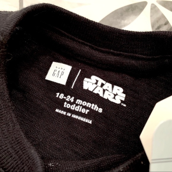GAP x STAR WARS | Glow in the Dark Millennium Falcon T-Shirt *HTF* size 18-24mo - Picture 2 of 7